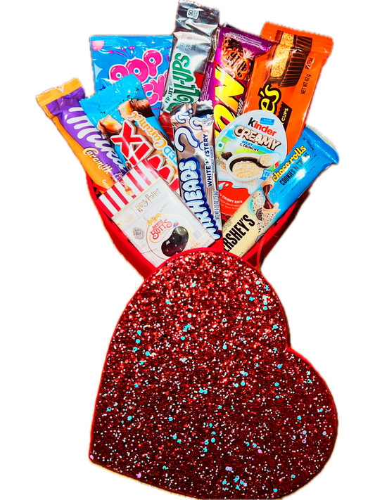 Heart's box 💗, scatola a forma di cuore con almeno 10 snack dolci all'interno
